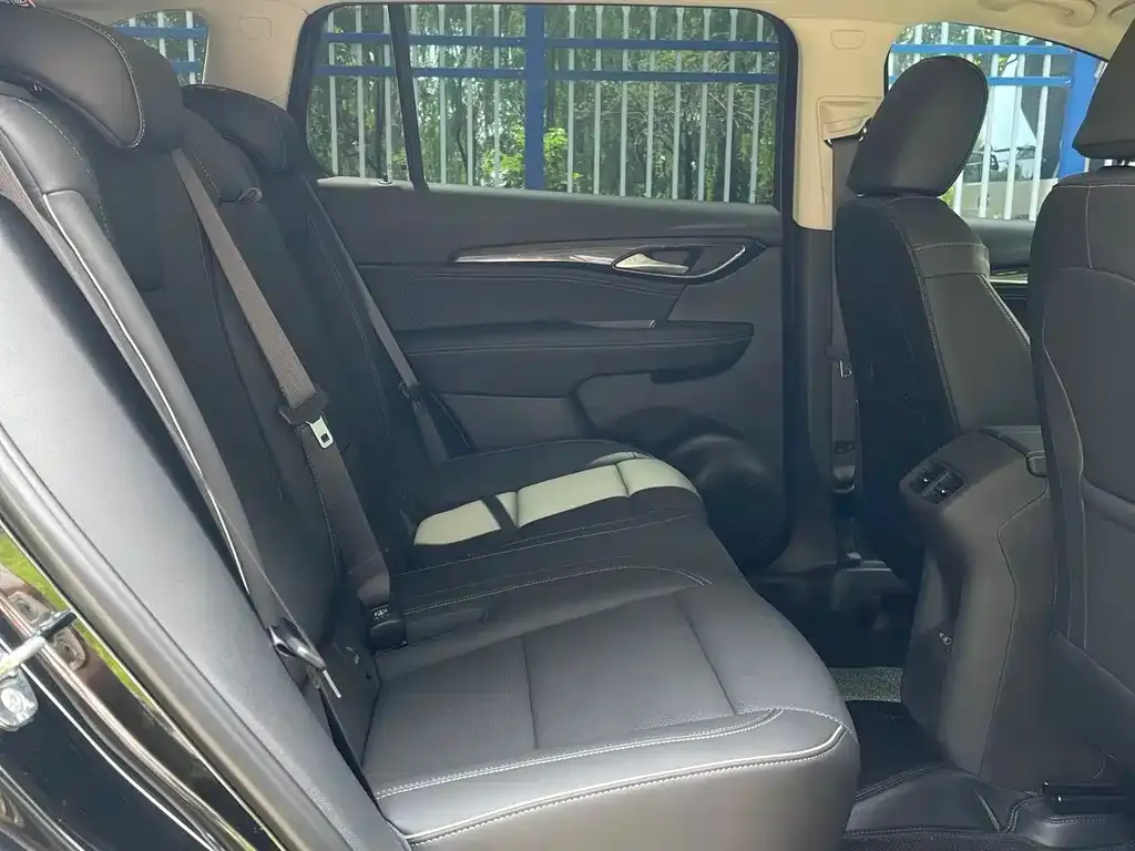 Buick Envision Plus — фото 3
