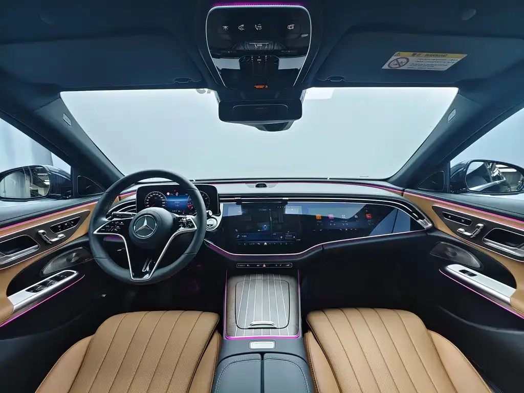 Mercedes-Benz E-Class — фото 3