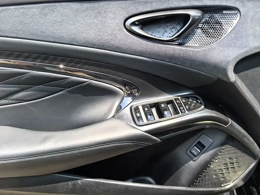 BYD Seal — фото 10