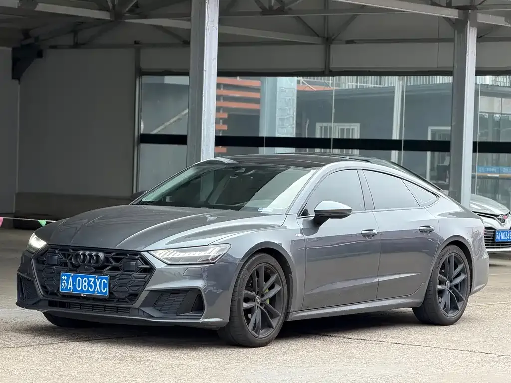 Audi A7 — фото 1