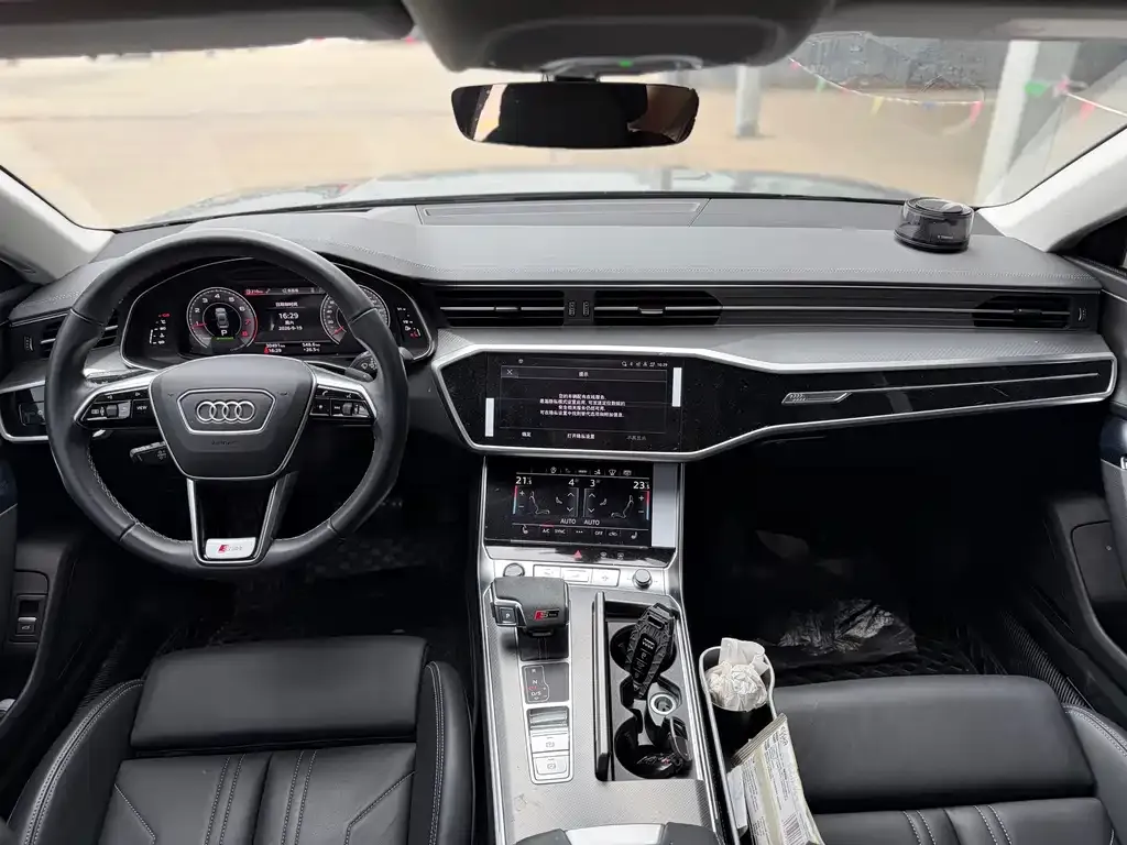 Audi A7 — фото 2