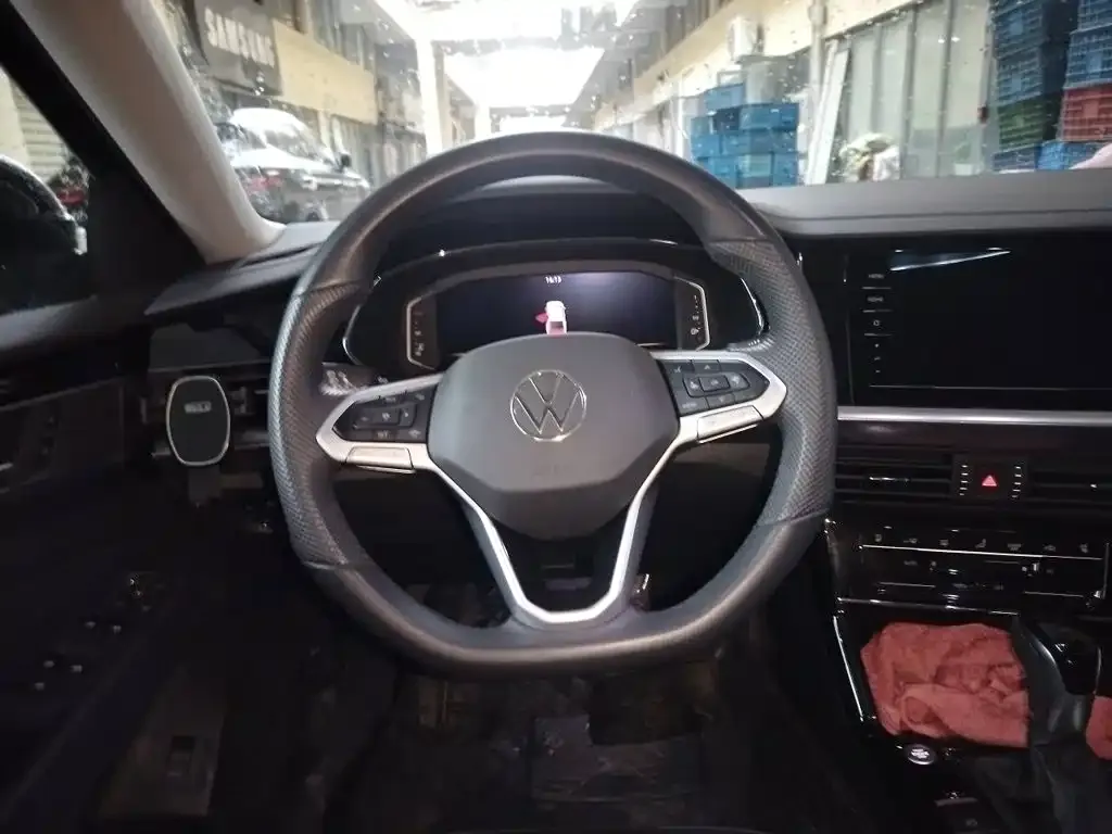 Volkswagen Passat — фото 4