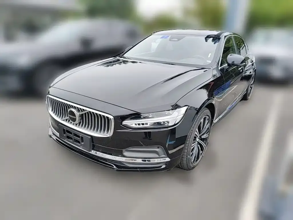 Volvo S90 — фото 1