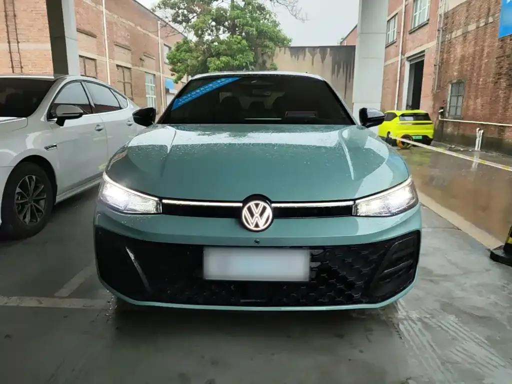 Volkswagen Passat — фото 4