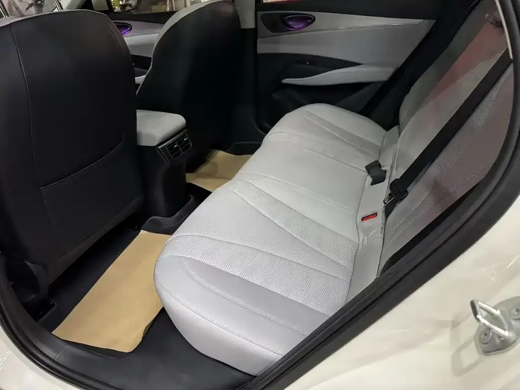 BYD Seal 06 DM-i Touring — фото 3