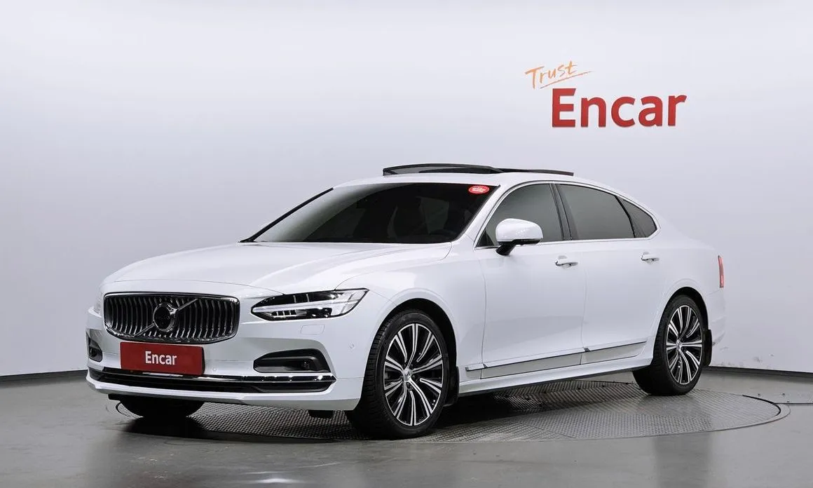 Volvo S90 — фото 1