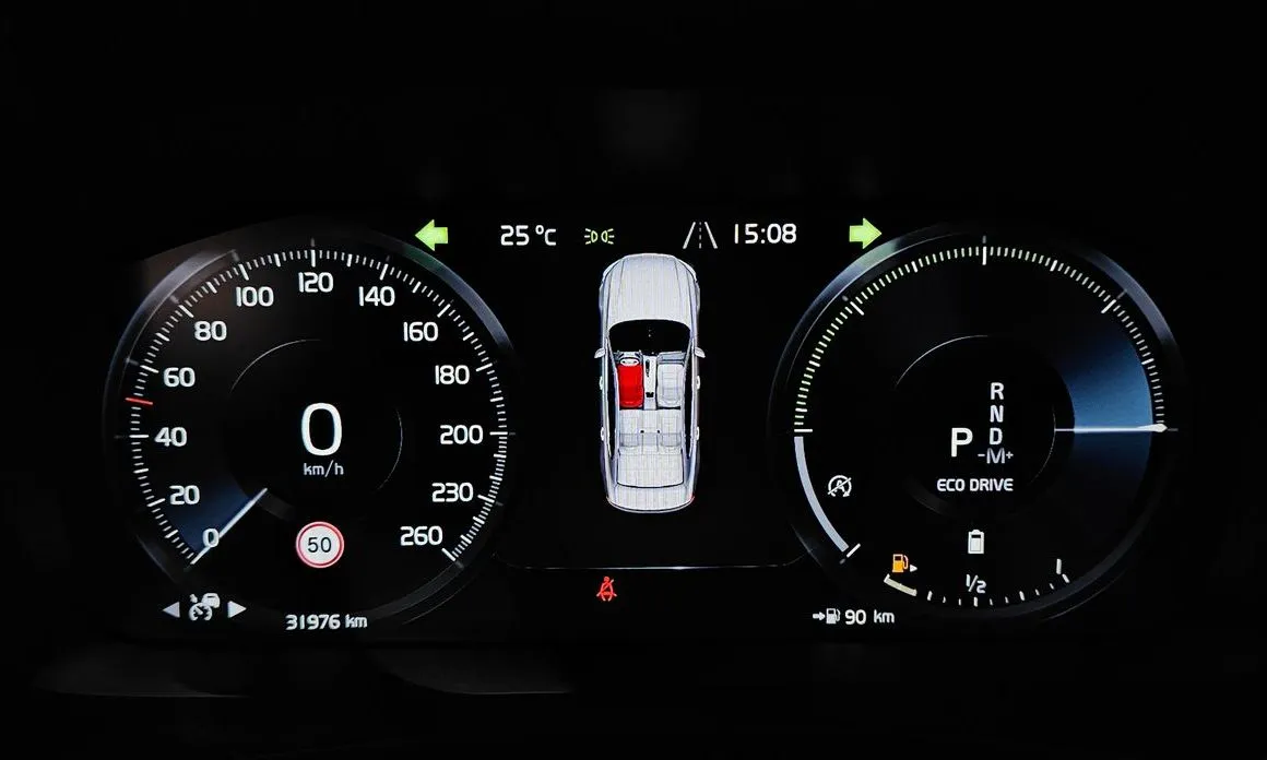 Volvo S90 — фото 4