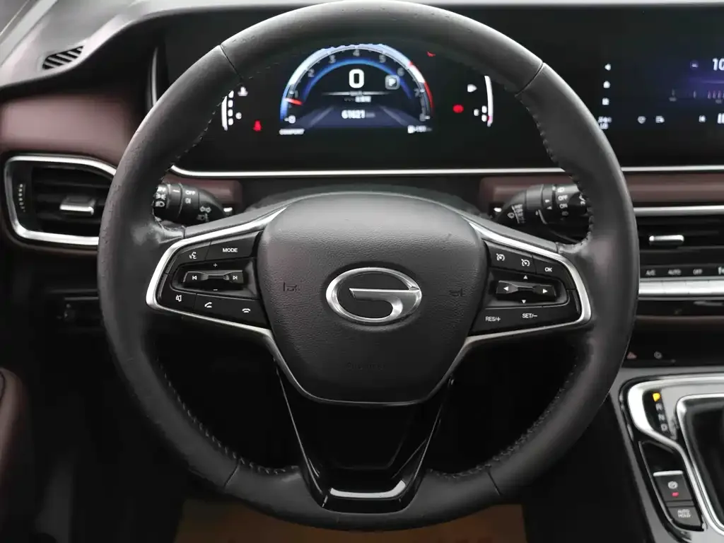 GAC Motor Trumpchi M6 — фото 4