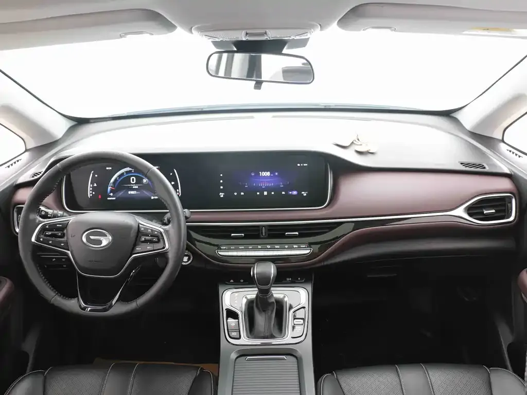 GAC Motor Trumpchi M6 — фото 7