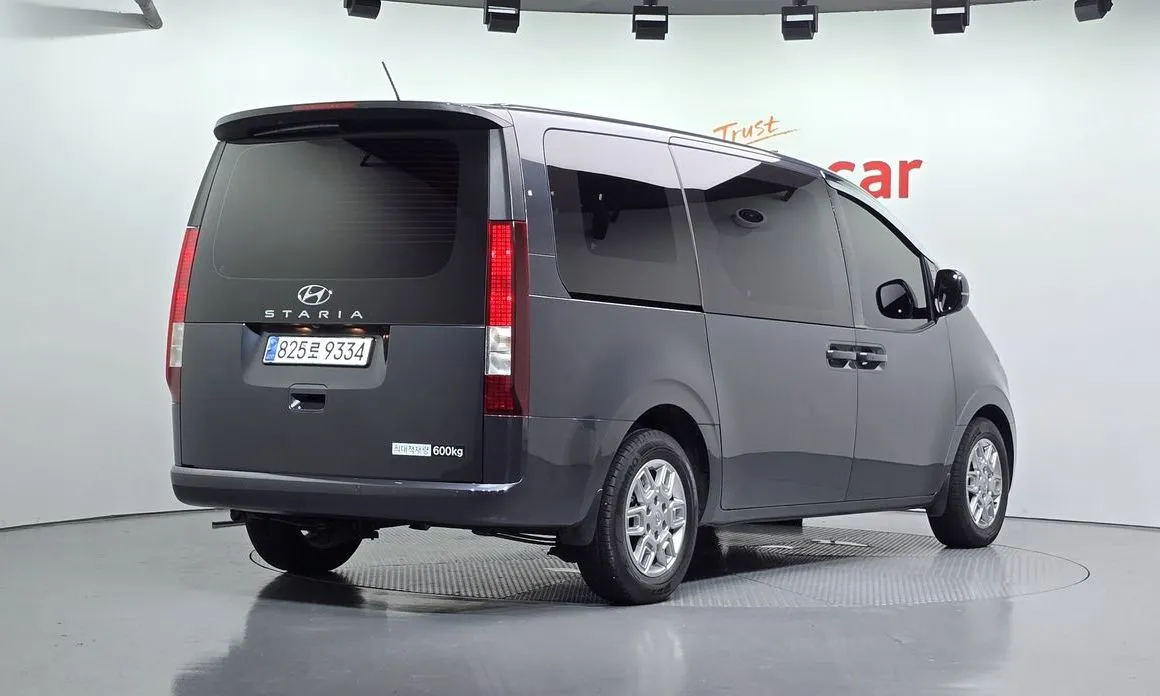 Hyundai Staria — фото 3