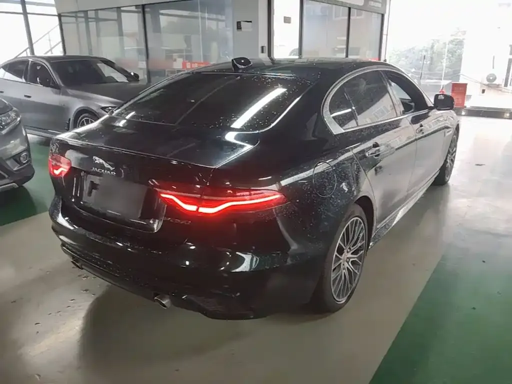 Jaguar XEL — фото 10