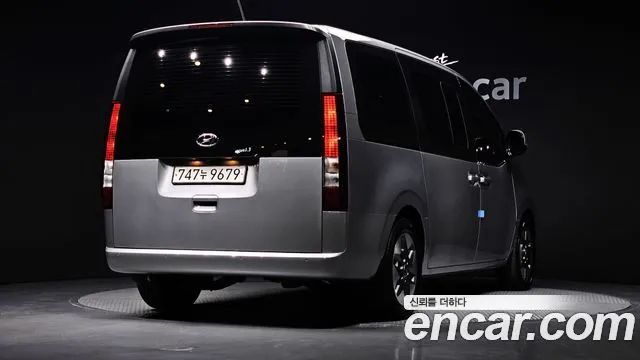 Hyundai Staria — фото 3
