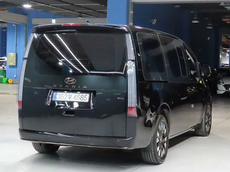 Hyundai Staria — фото 2