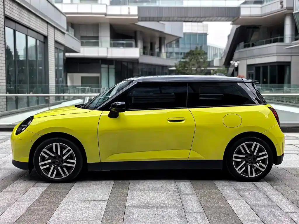 MINI Cooper EV — фото 6