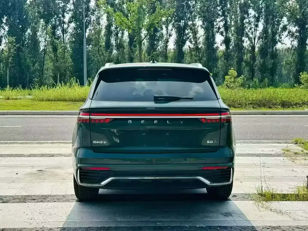 Geely Xingyue L — фото 9