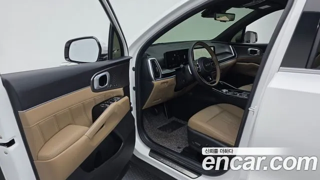 Kia Sorento — фото 10
