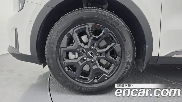 Kia Sorento — фото 7