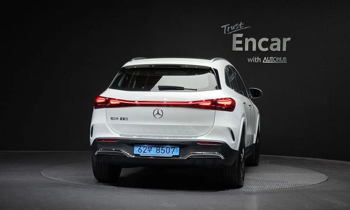 Mercedes-Benz EQA — фото 3
