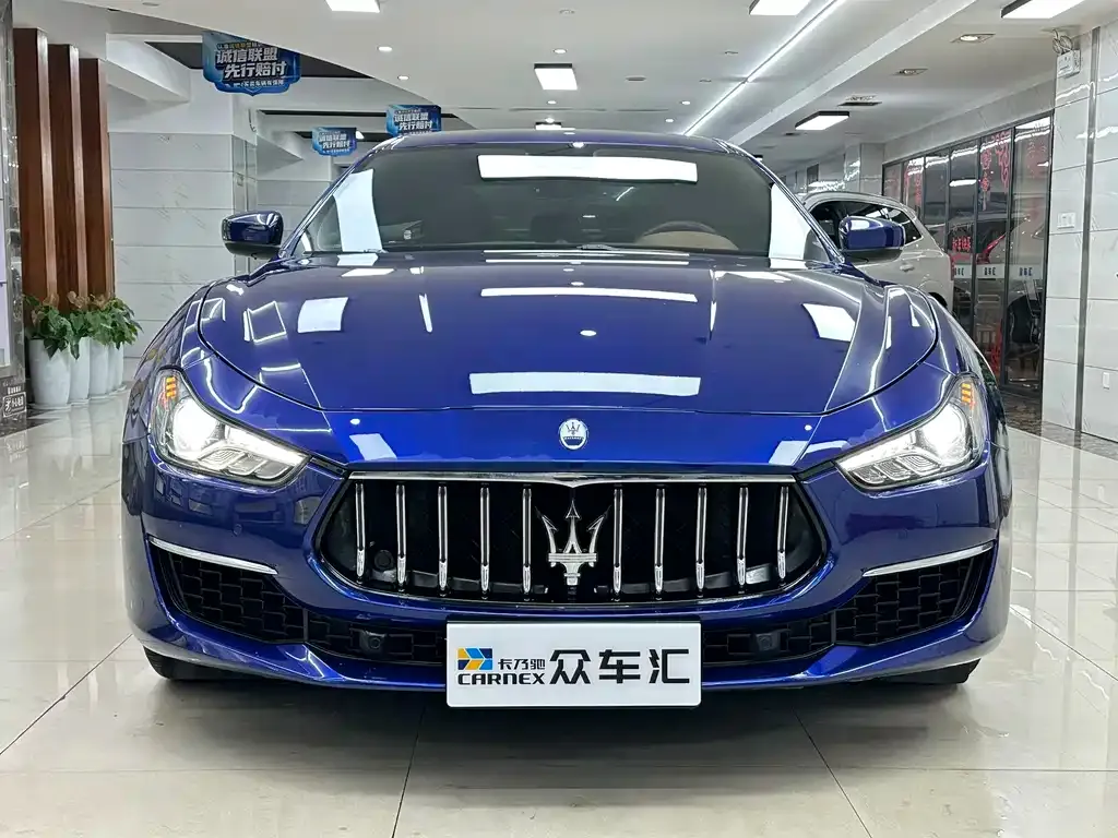 Maserati Ghibli — фото 10