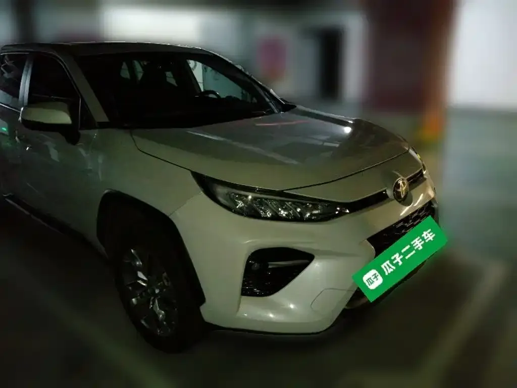 Toyota Wildlander — фото 2