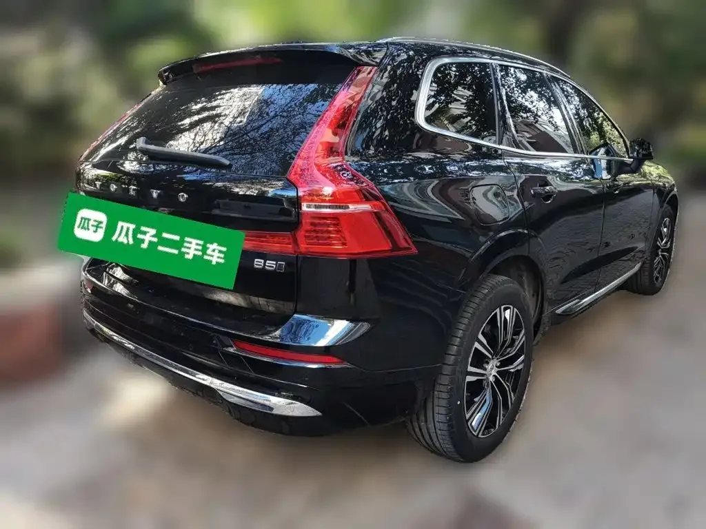 Volvo XC60 — фото 10