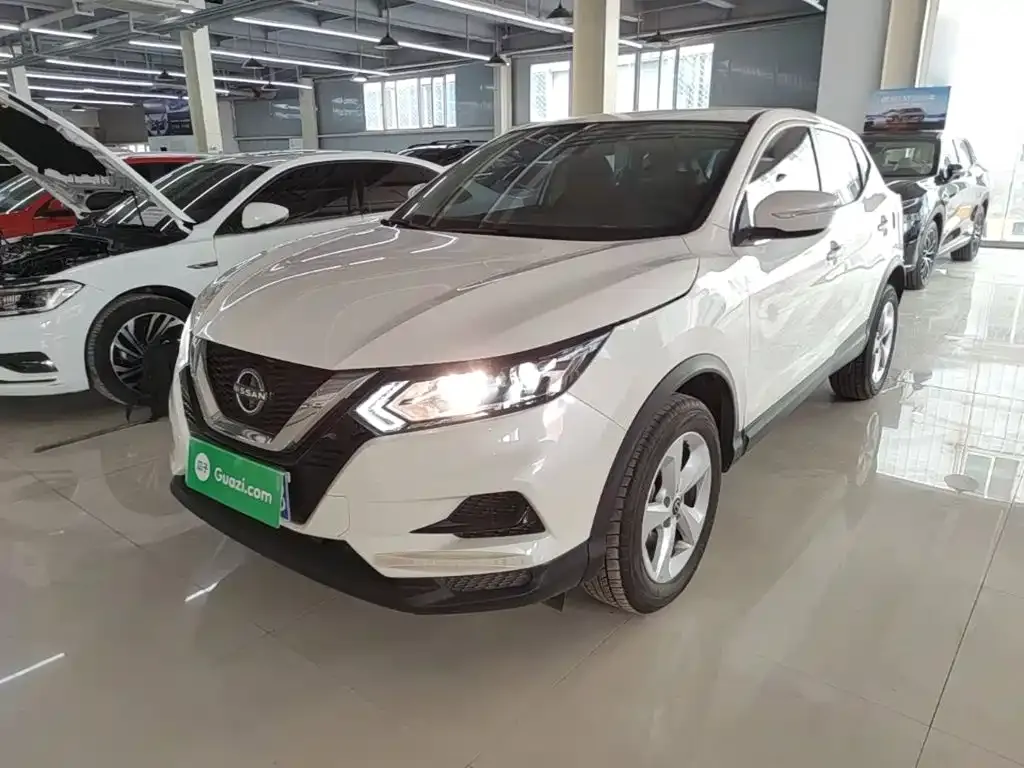 Nissan Qashqai — фото 9