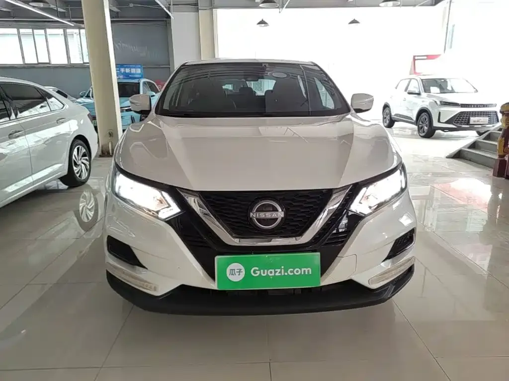 Nissan Qashqai — фото 2