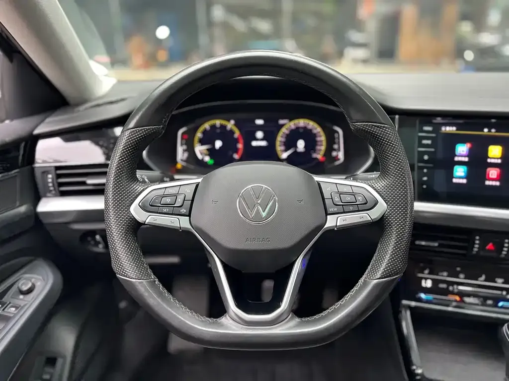 Volkswagen Passat — фото 4
