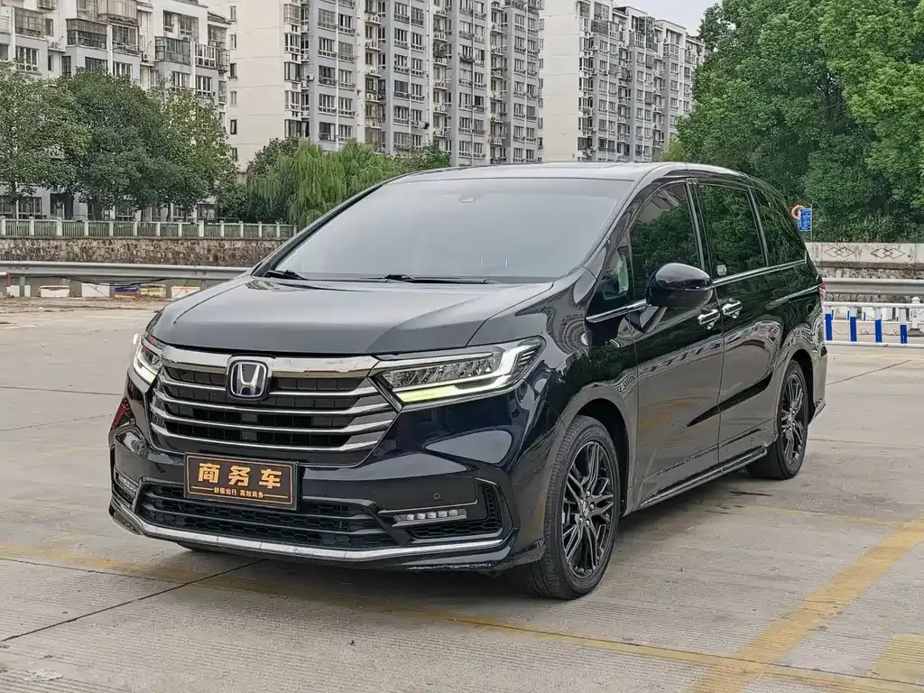 Honda Odyssey — фото 1