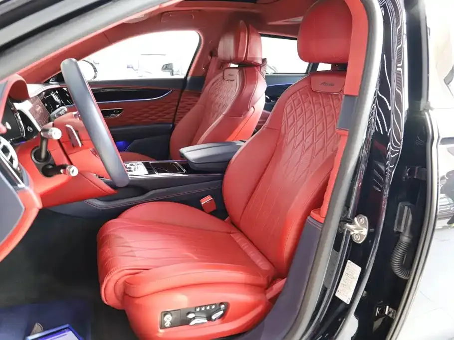 Bentley Flying Spur — фото 8
