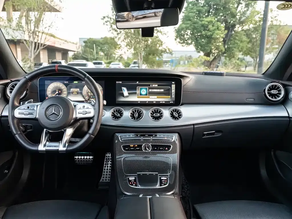 Mercedes-Benz E-Class AMG — фото 6