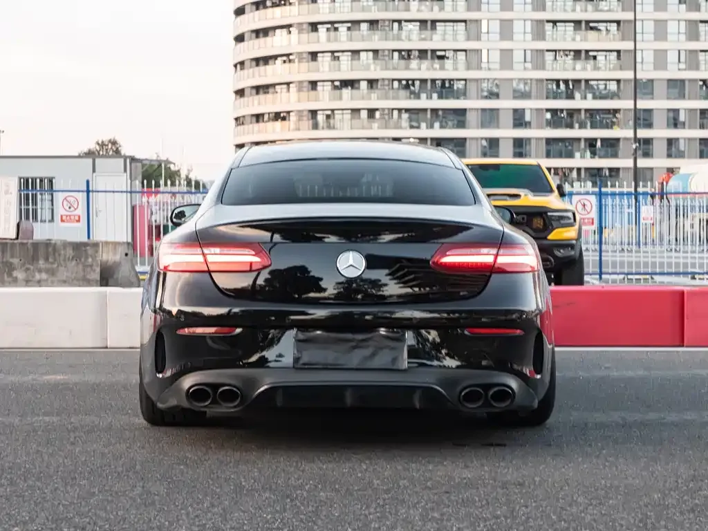Mercedes-Benz E-Class AMG — фото 3