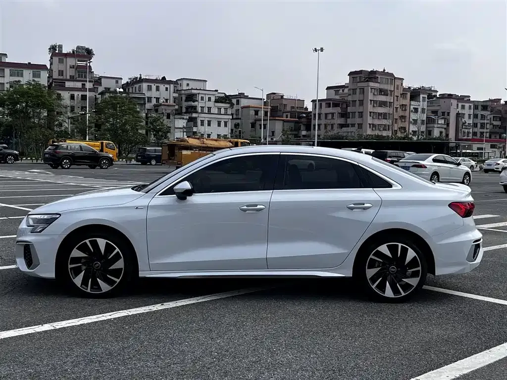 Audi A3 — фото 10