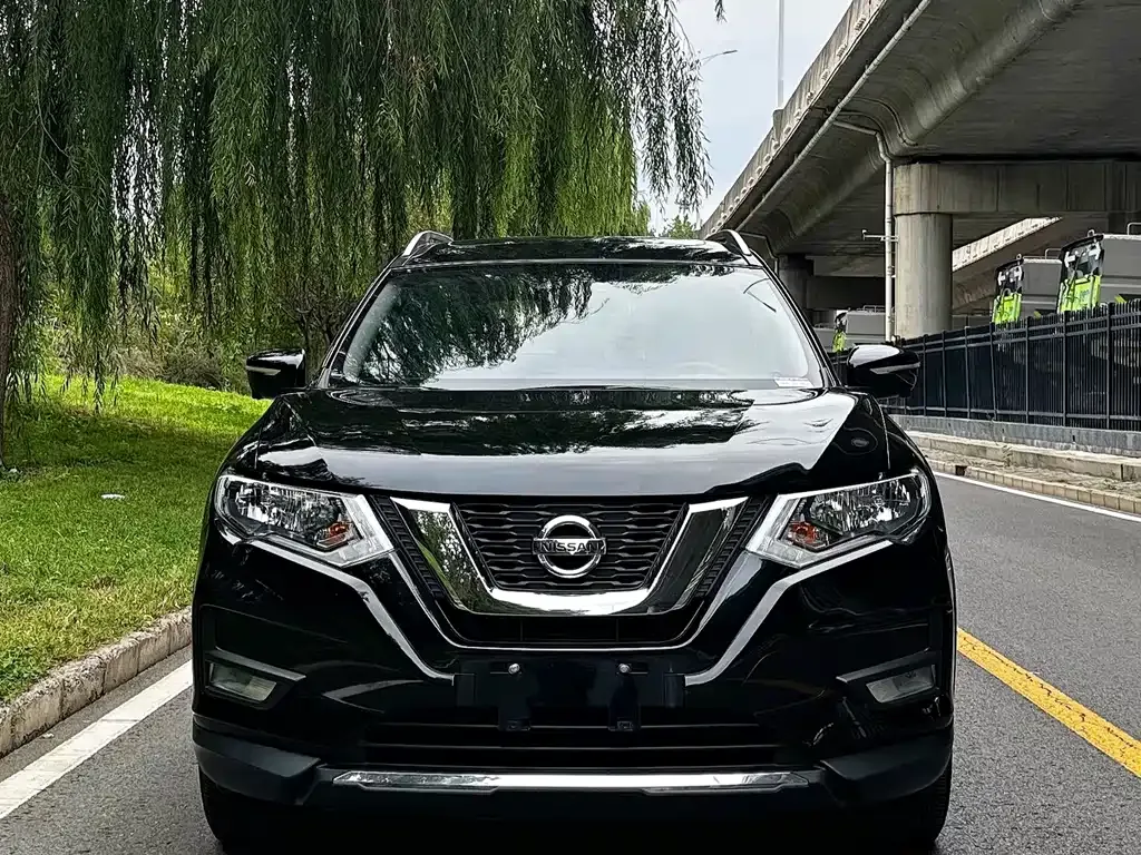 Nissan X-Trail — фото 8