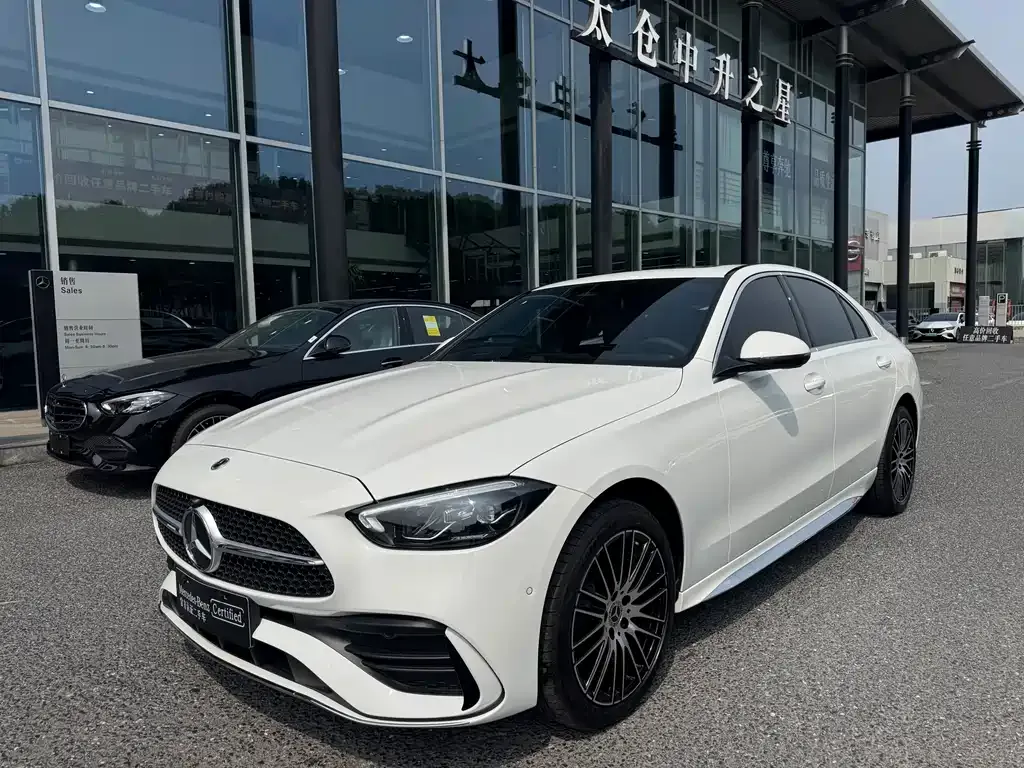 Mercedes-Benz C-Class — фото 1
