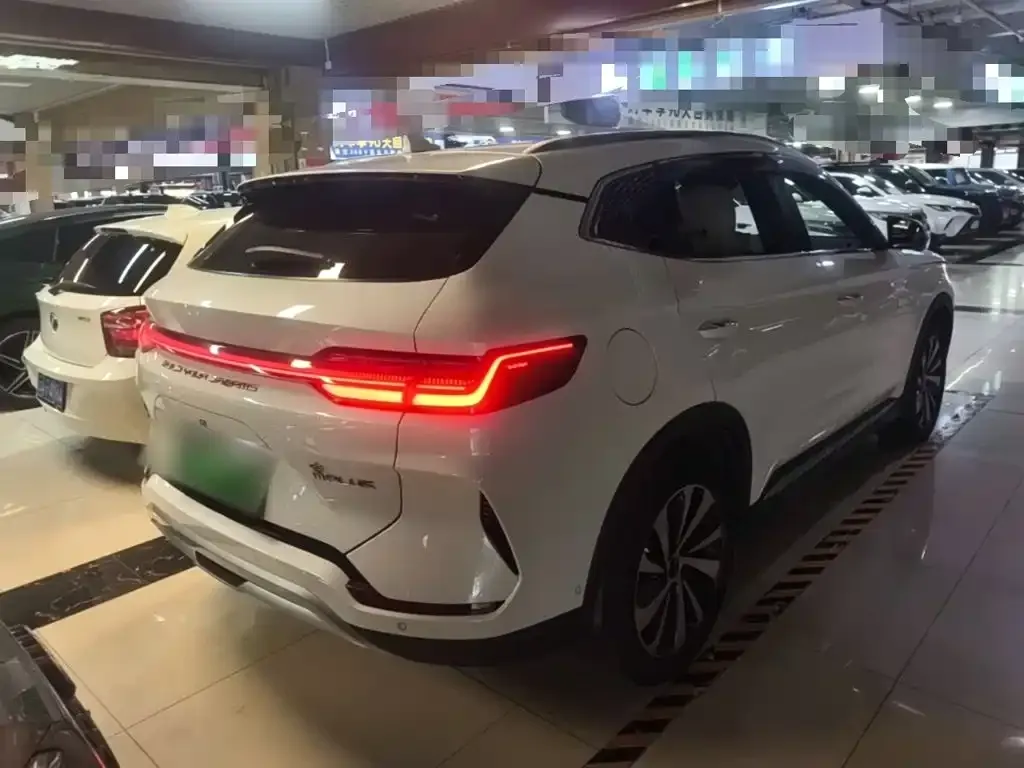 BYD PLUS New Energy — фото 2