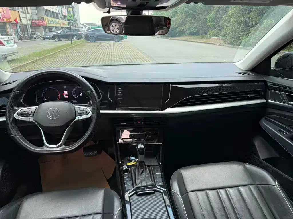 Volkswagen Passat — фото 2