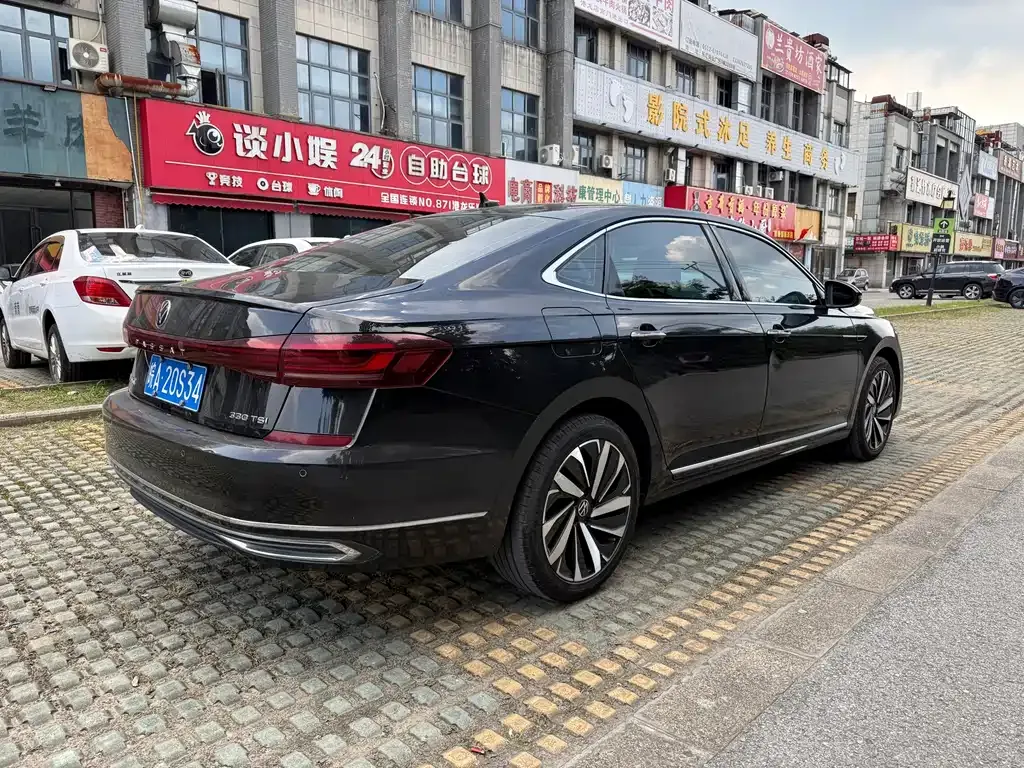 Volkswagen Passat — фото 6