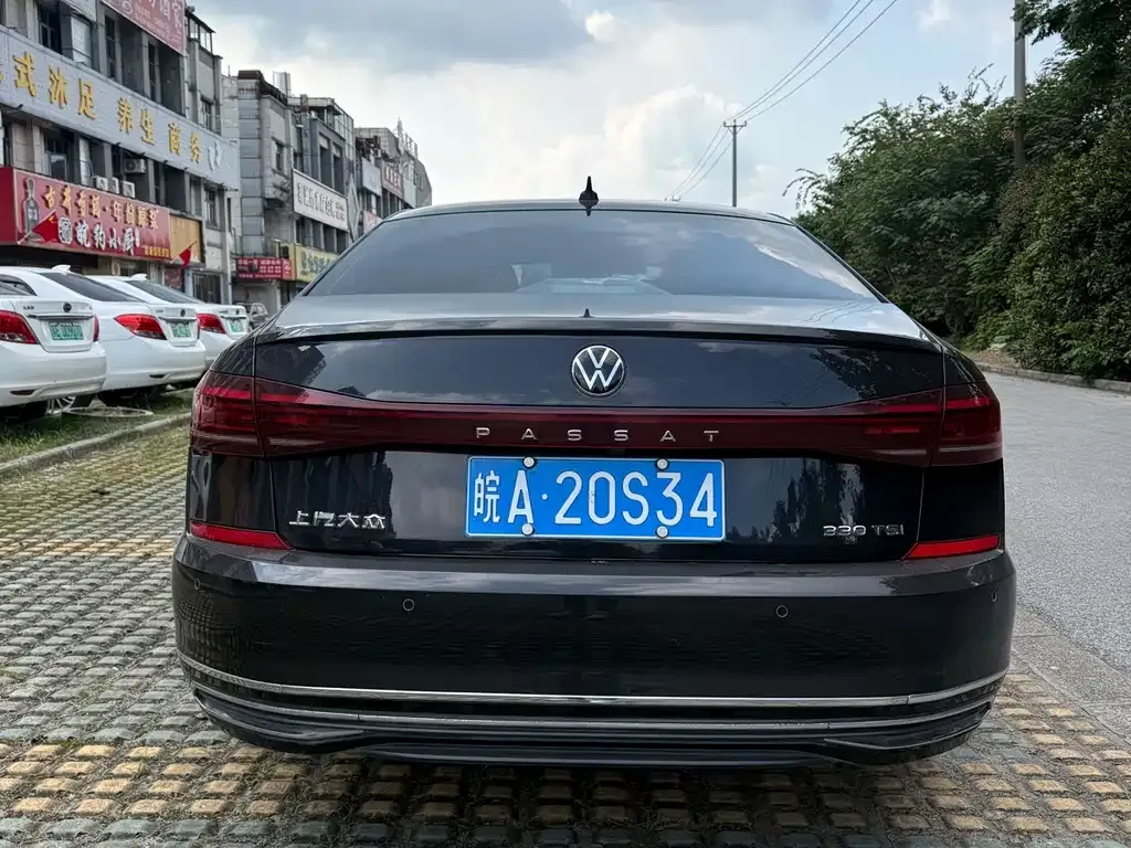 Volkswagen Passat — фото 7