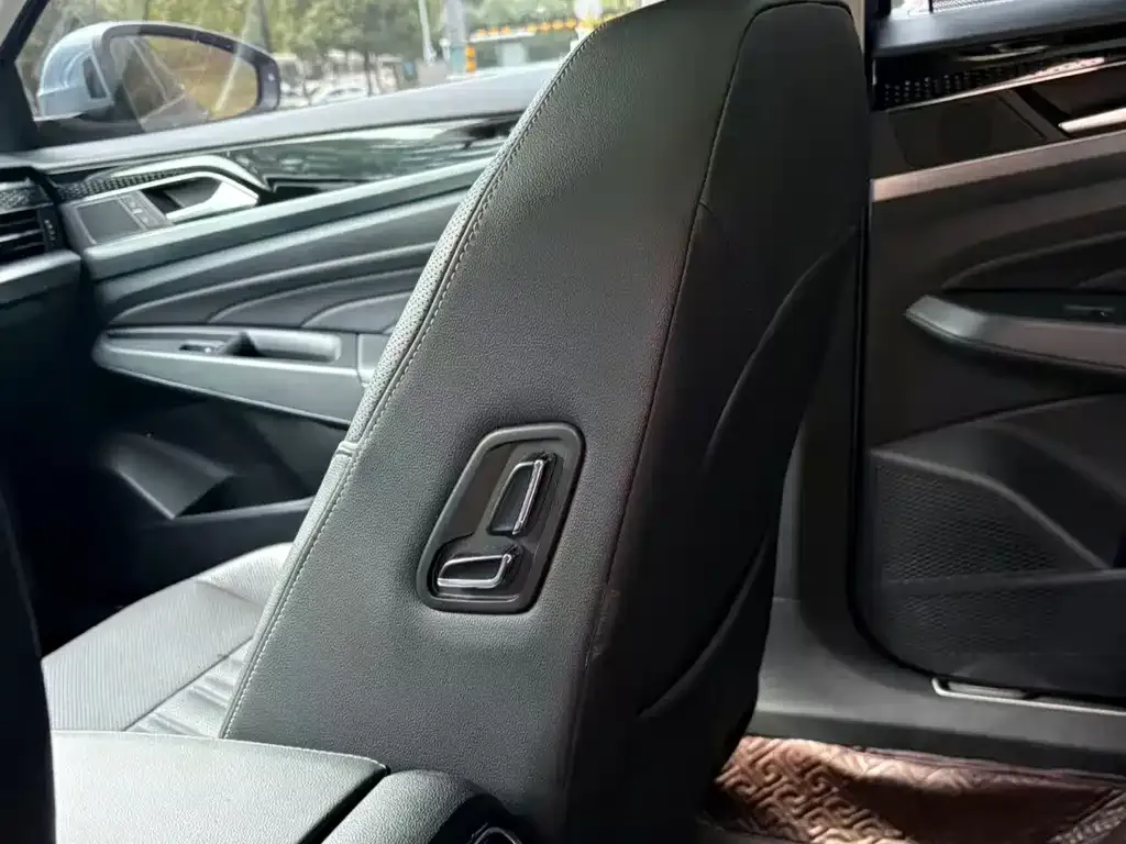 Volkswagen Passat — фото 5