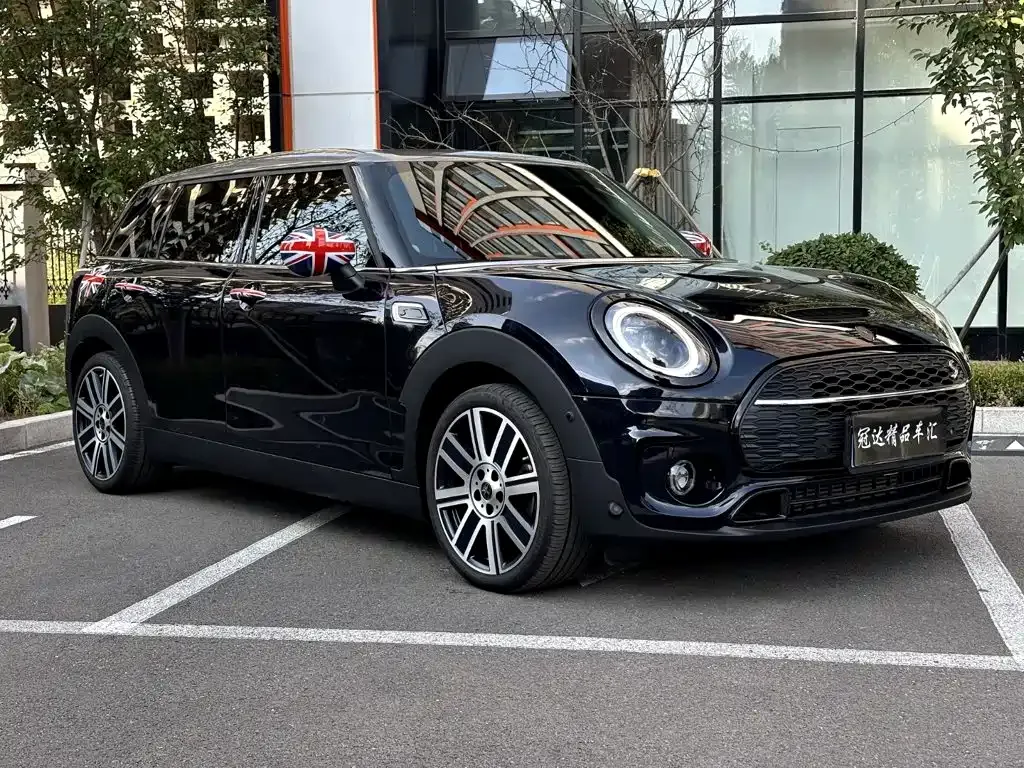 MINI Clubman — фото 5