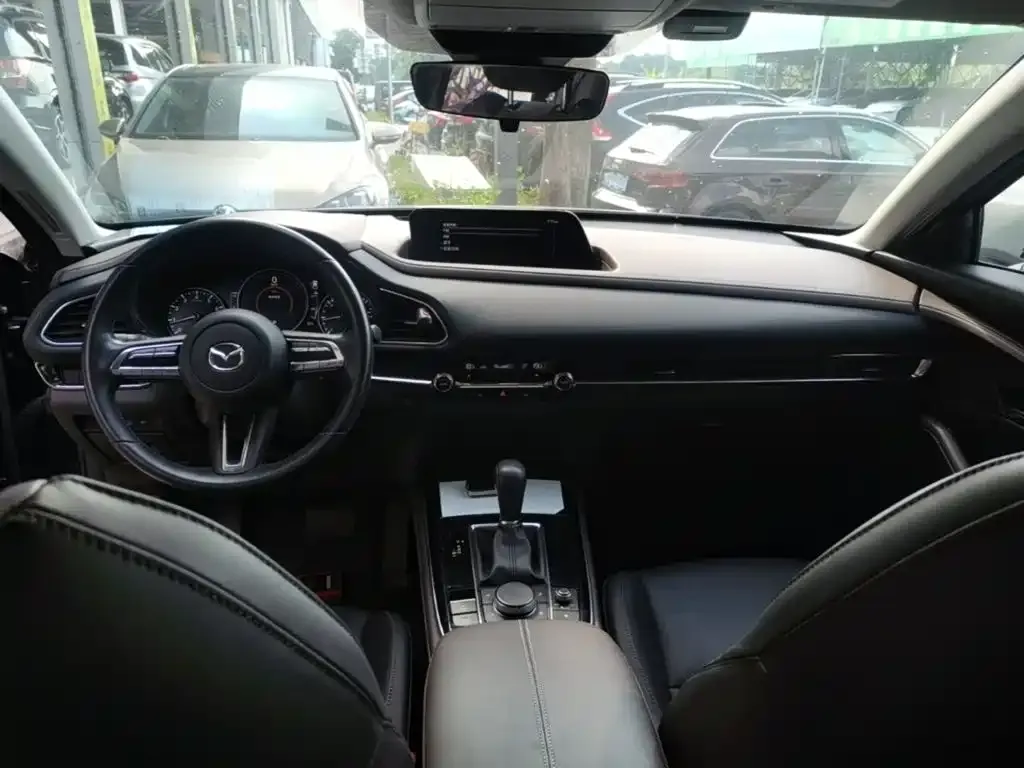 Mazda CX-30 — фото 4