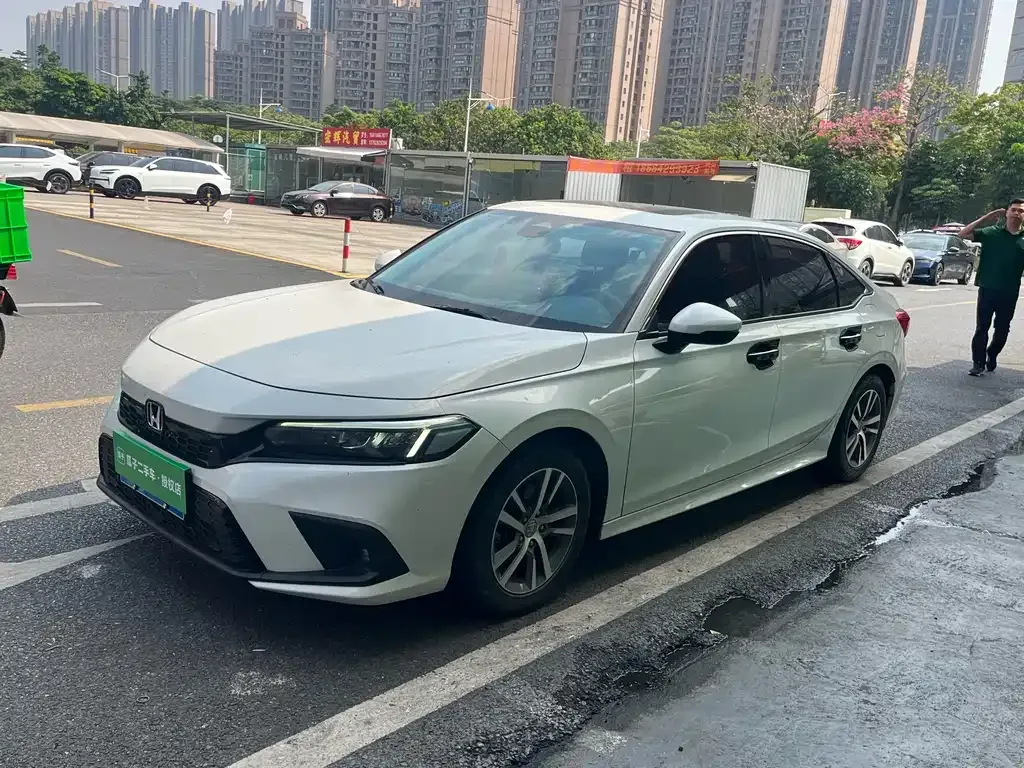 Honda Civic — фото 1