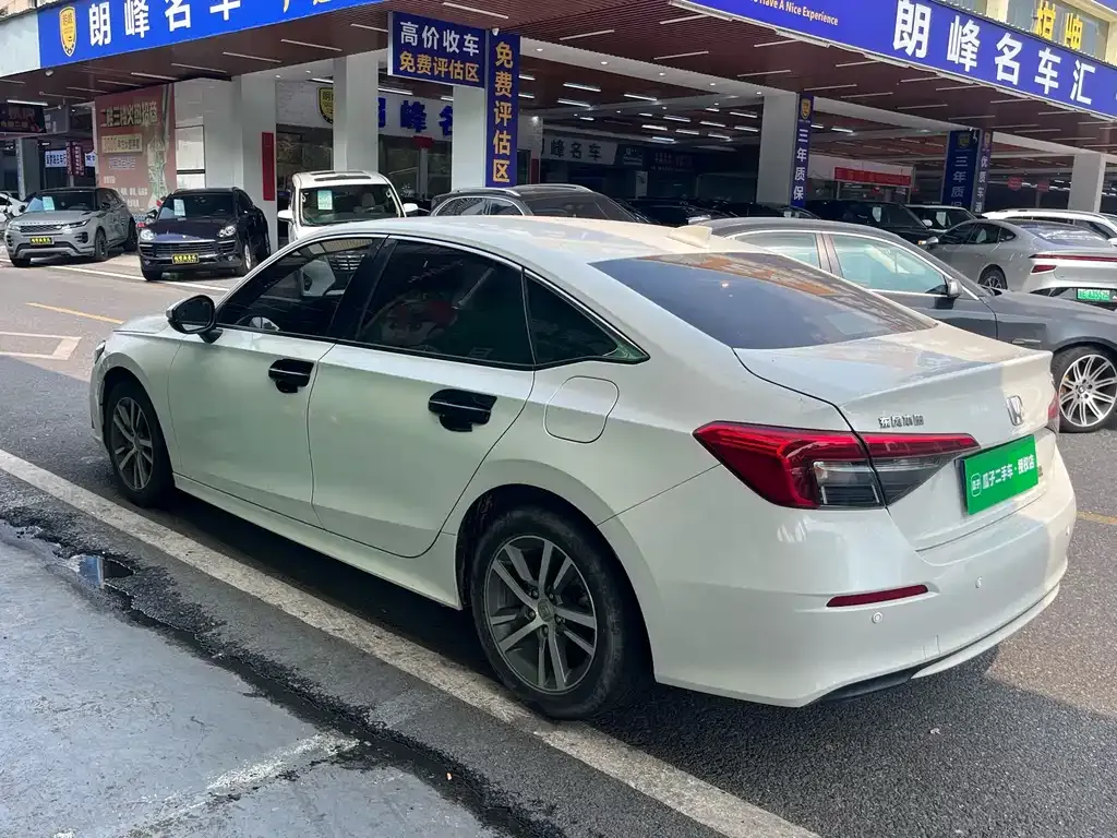 Honda Civic — фото 10