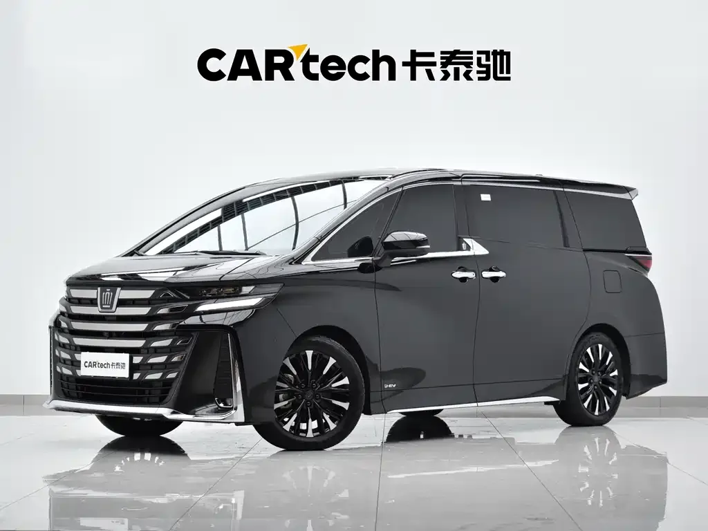 Toyota Alphard — фото 4