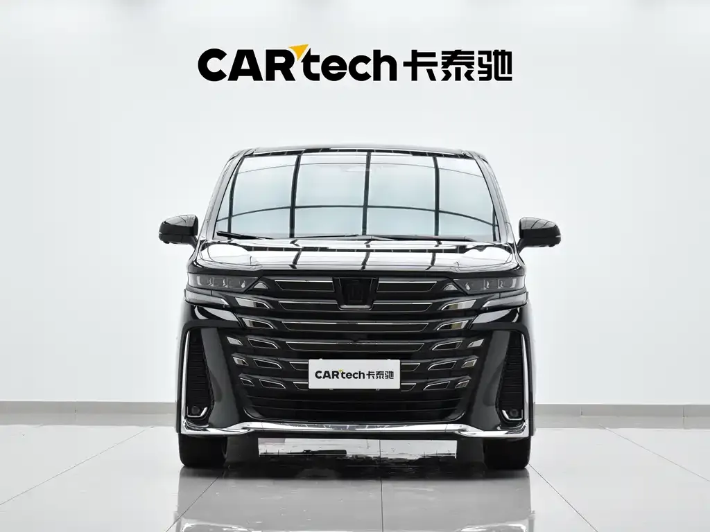 Toyota Alphard — фото 3