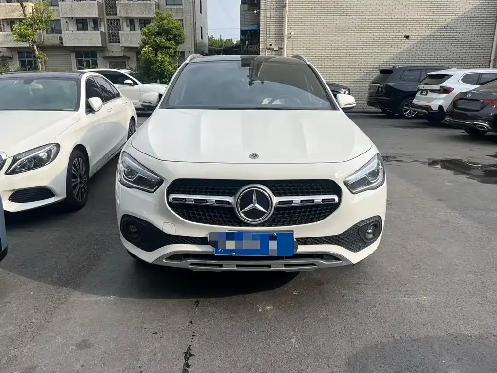 Mercedes-Benz GLA — фото 7