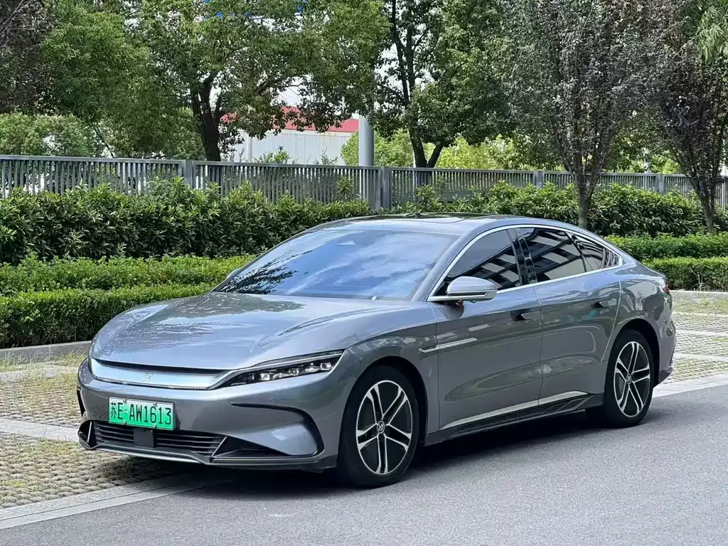 BYD Han — фото 1