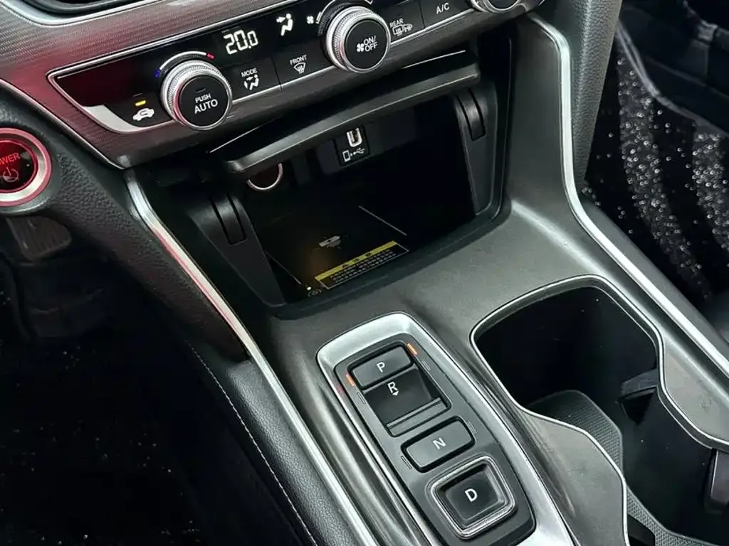 Honda Accord — фото 6