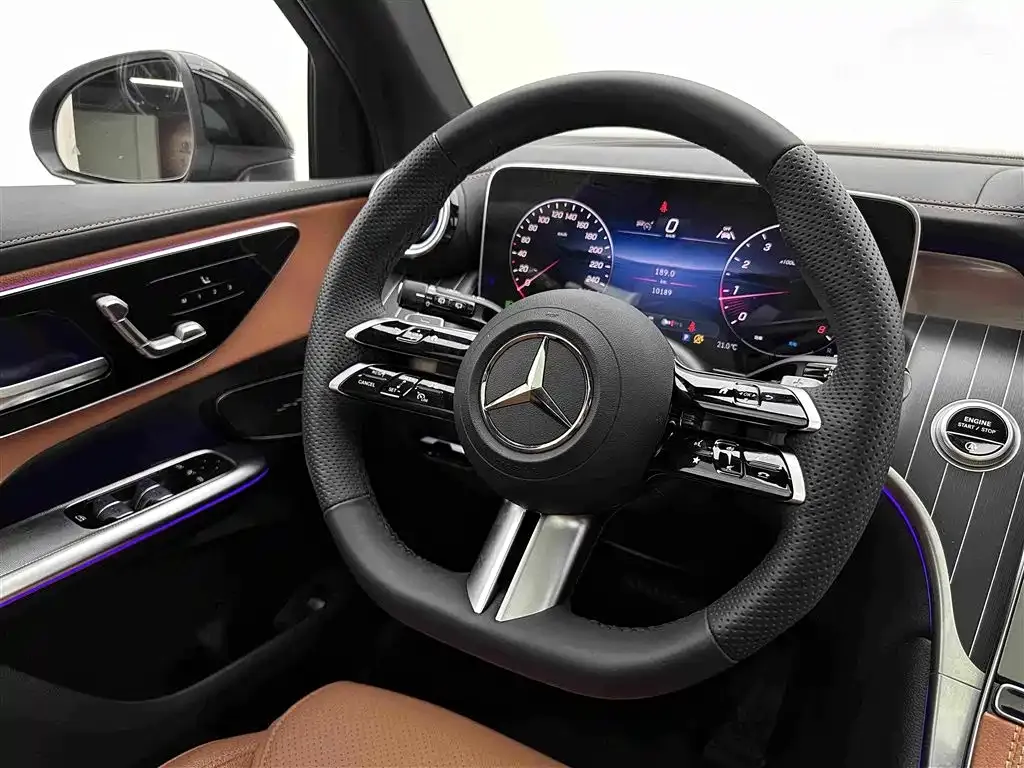 Mercedes-Benz GLC — фото 10